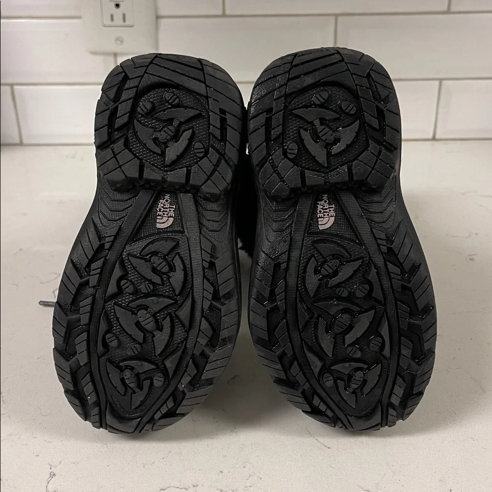 The North Face Kids' Shellista Lace Waterproof Black Fur-Lined Boots Size 11
